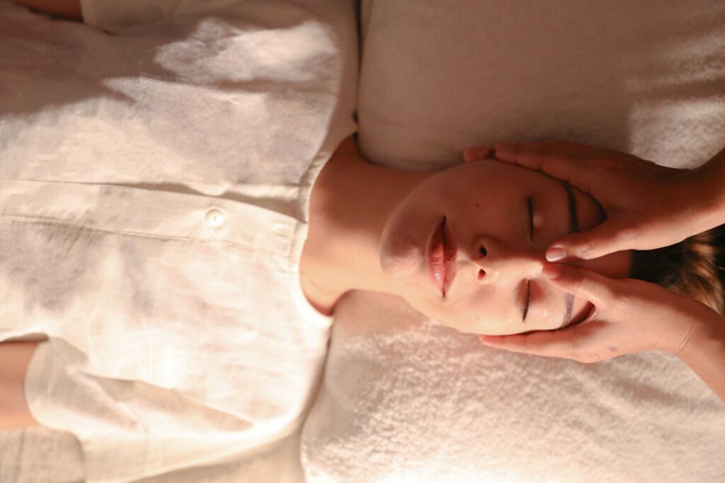 TMC_CY a Woman getting a massage photography saleograph