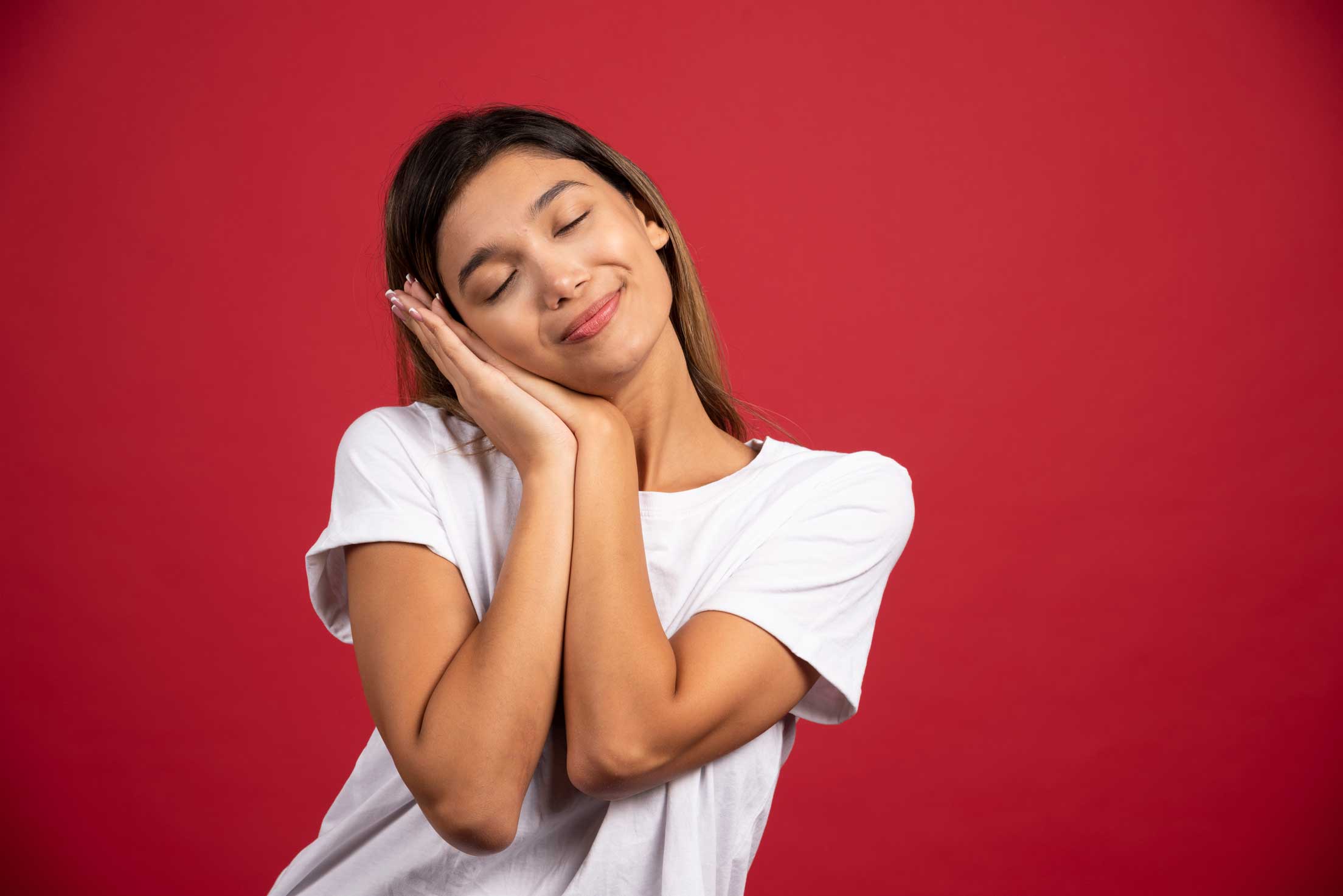 TMC_CY red background photography saleograph