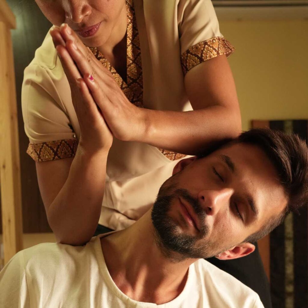 Larnaca Thai Massage Center_Back & Shoulder Massage